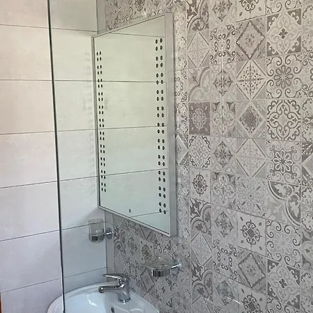 Superb 2 Bedroom Apartment In Sliema Sliema