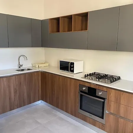 Superb 2 Bedroom Apartment In Sliema Sliema